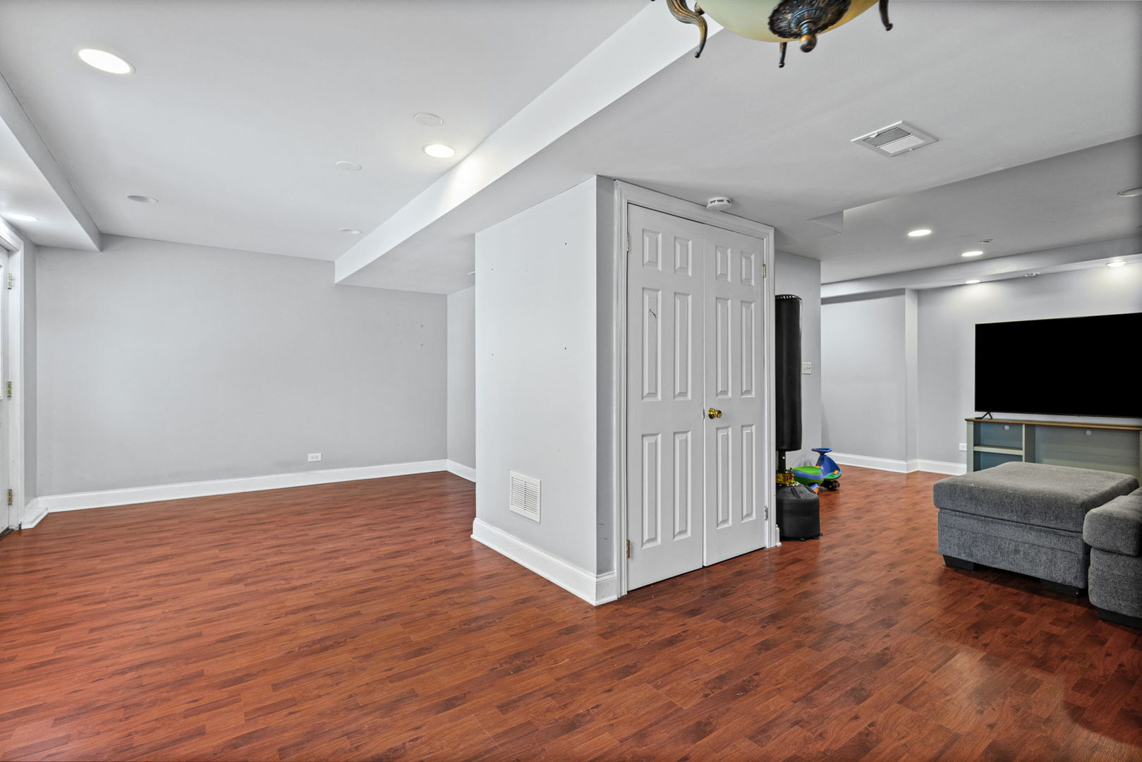 307 Cass Street Property Photo 29