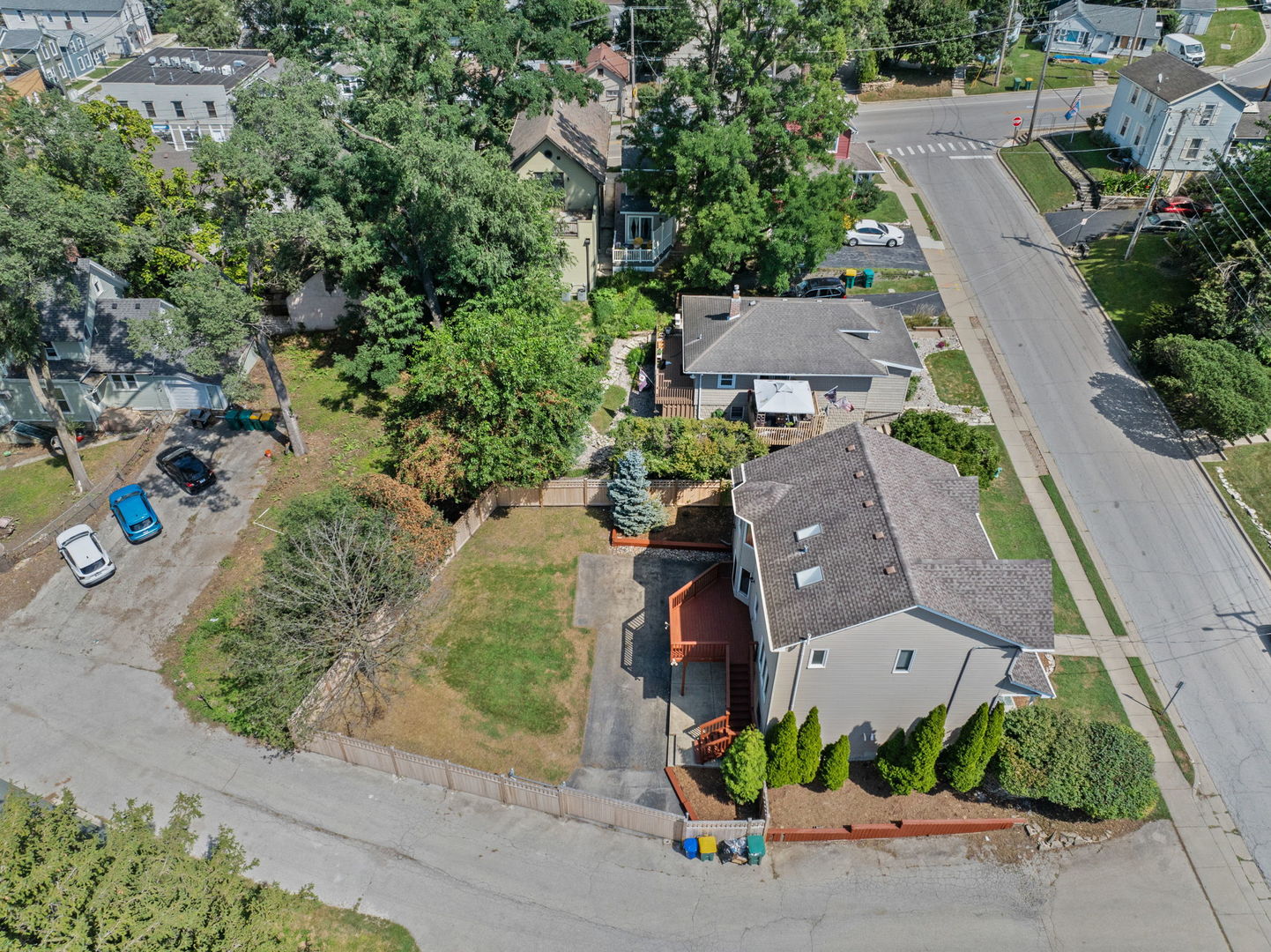 307 Cass Street Property Photo 32
