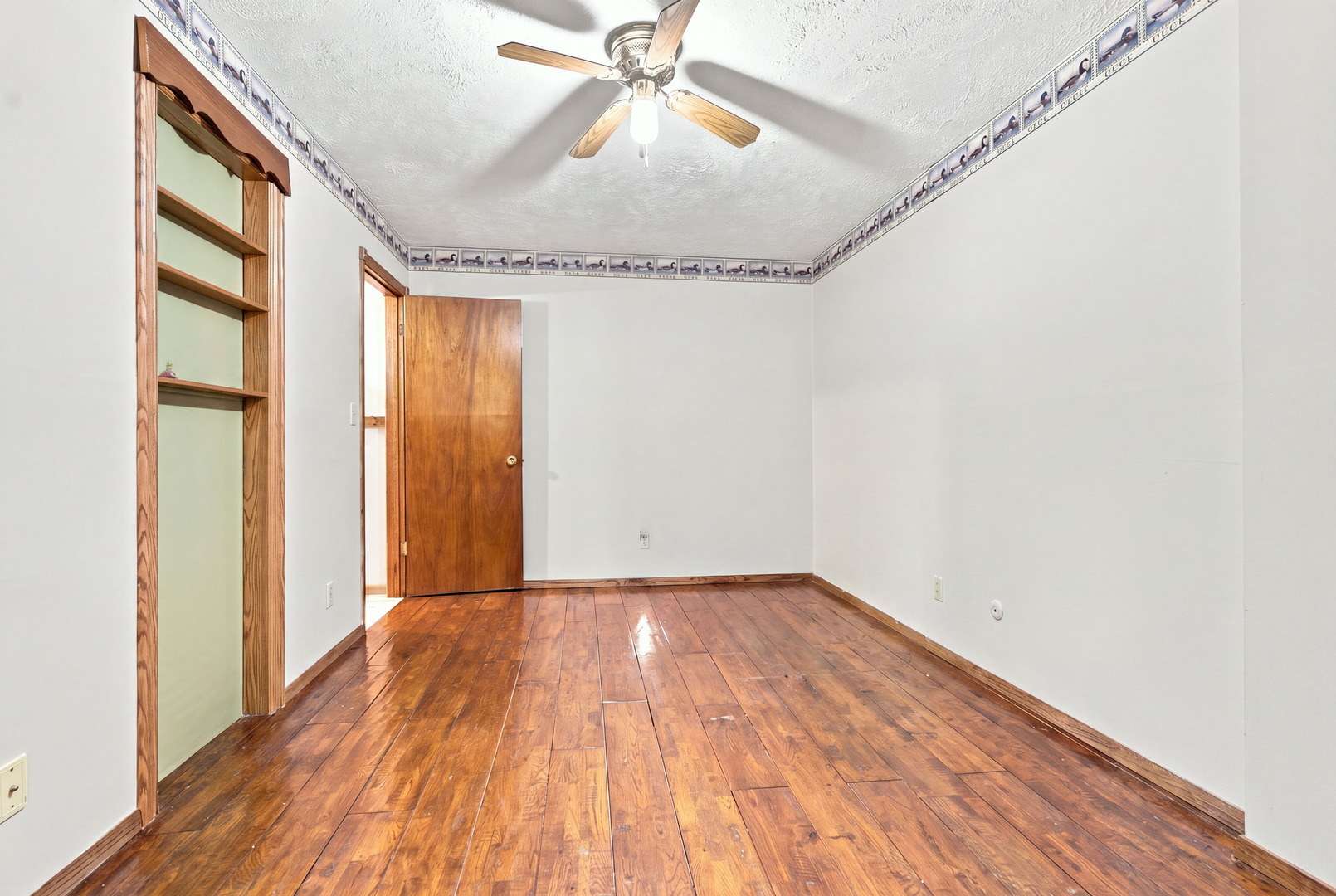 2351 E 28th Road Property Photo 32