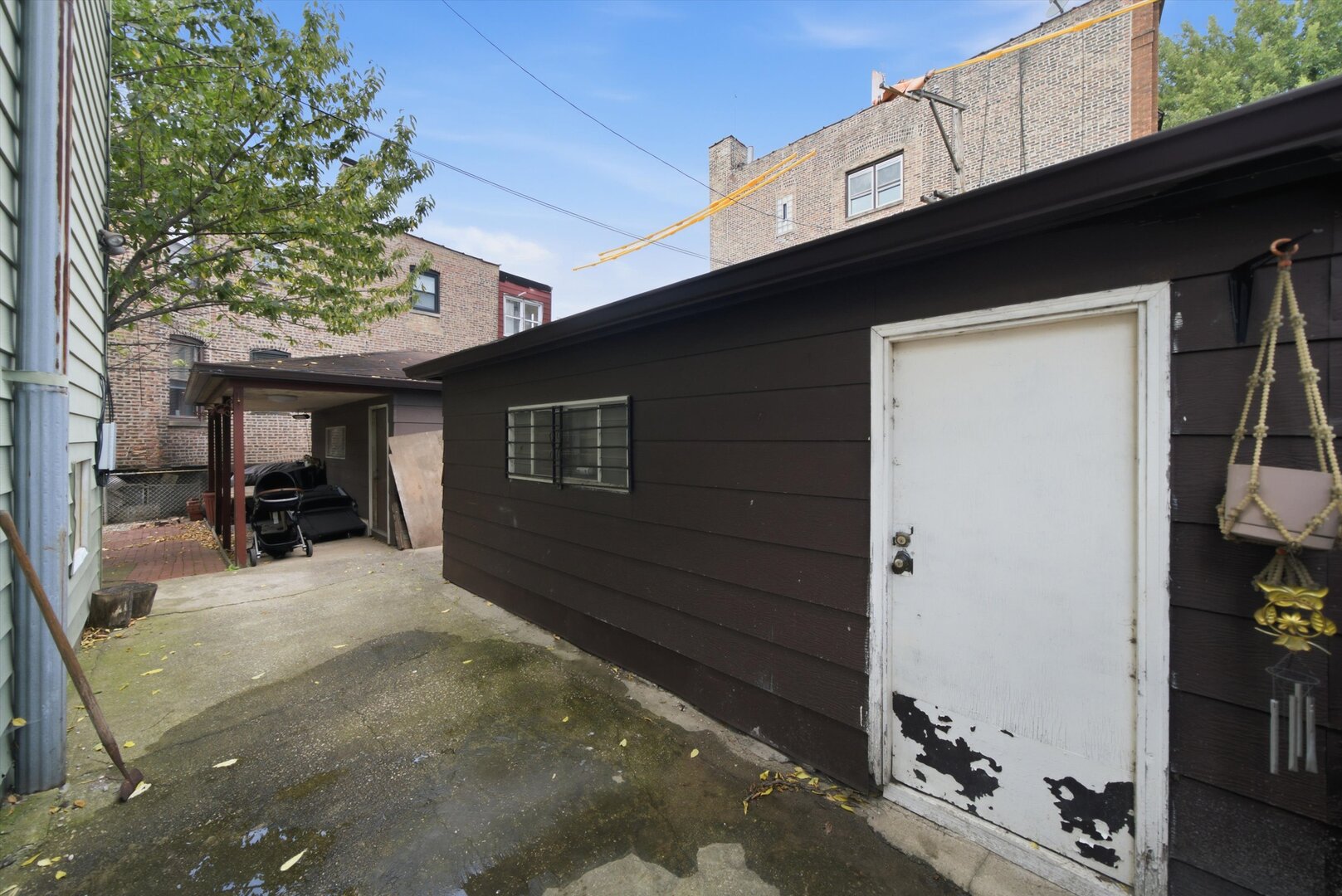2500 W Walton Street Property Photo 7
