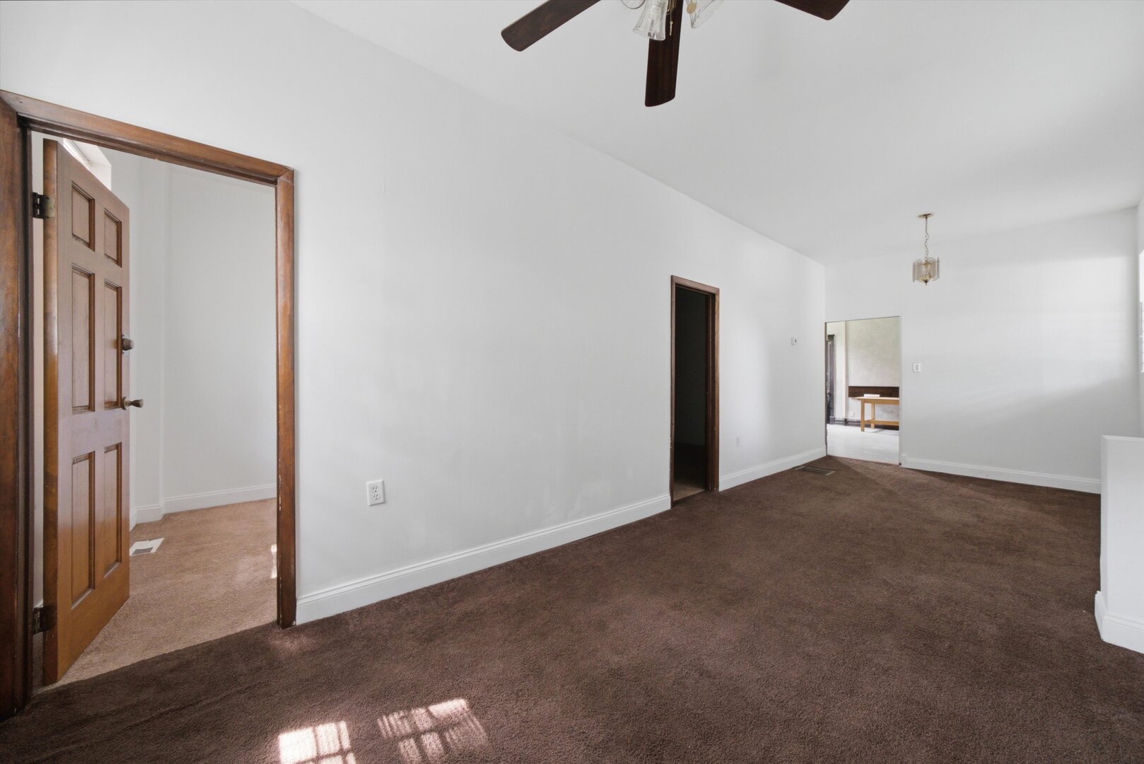 2500 W Walton Street Property Photo 14