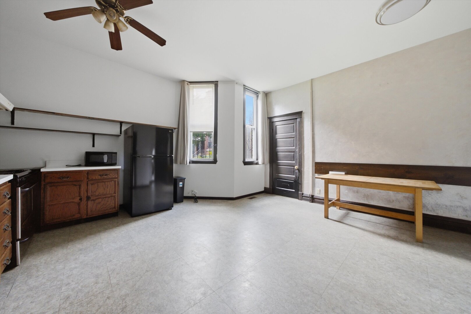 2500 W Walton Street Property Photo 17
