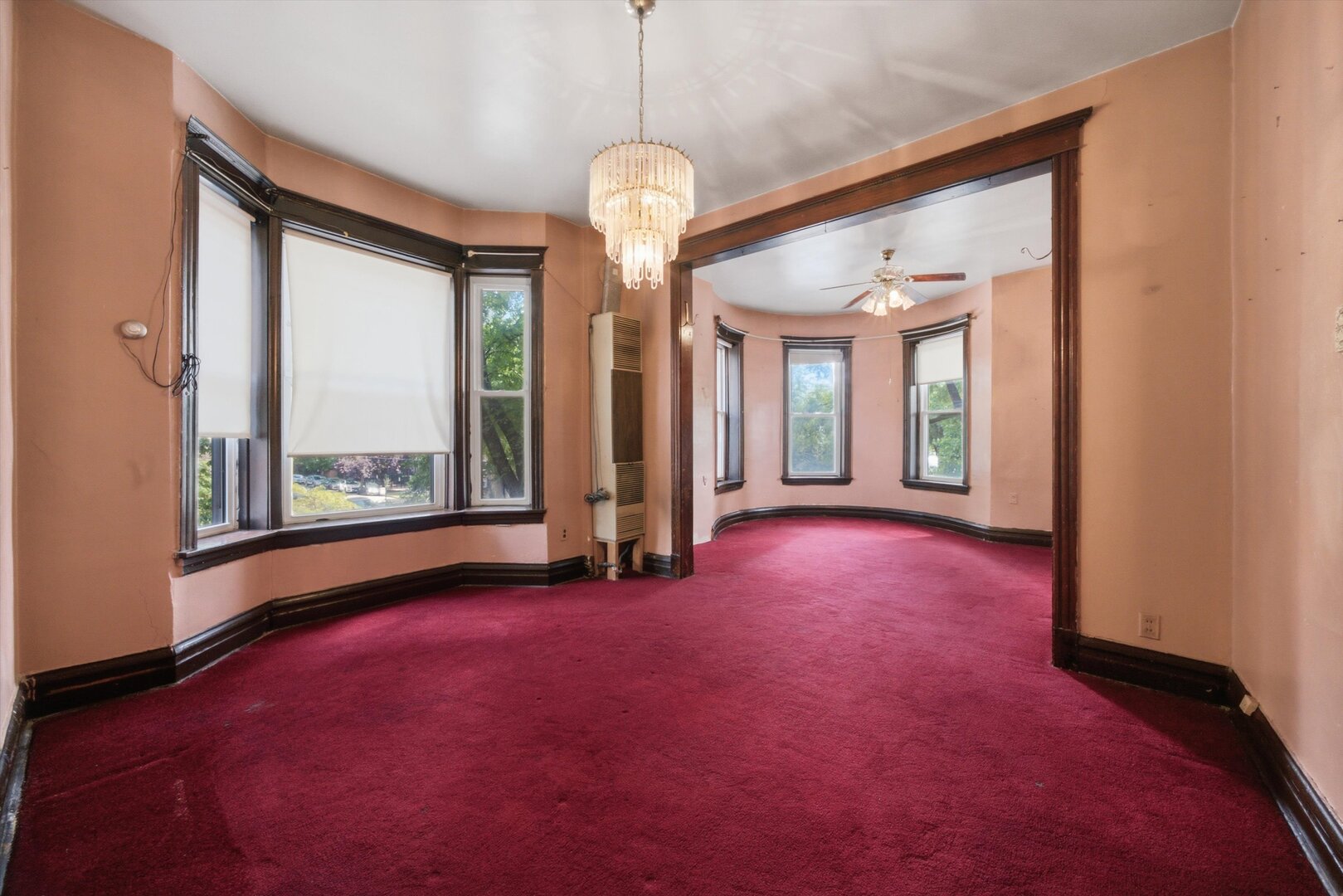 2500 W Walton Street Property Photo 28