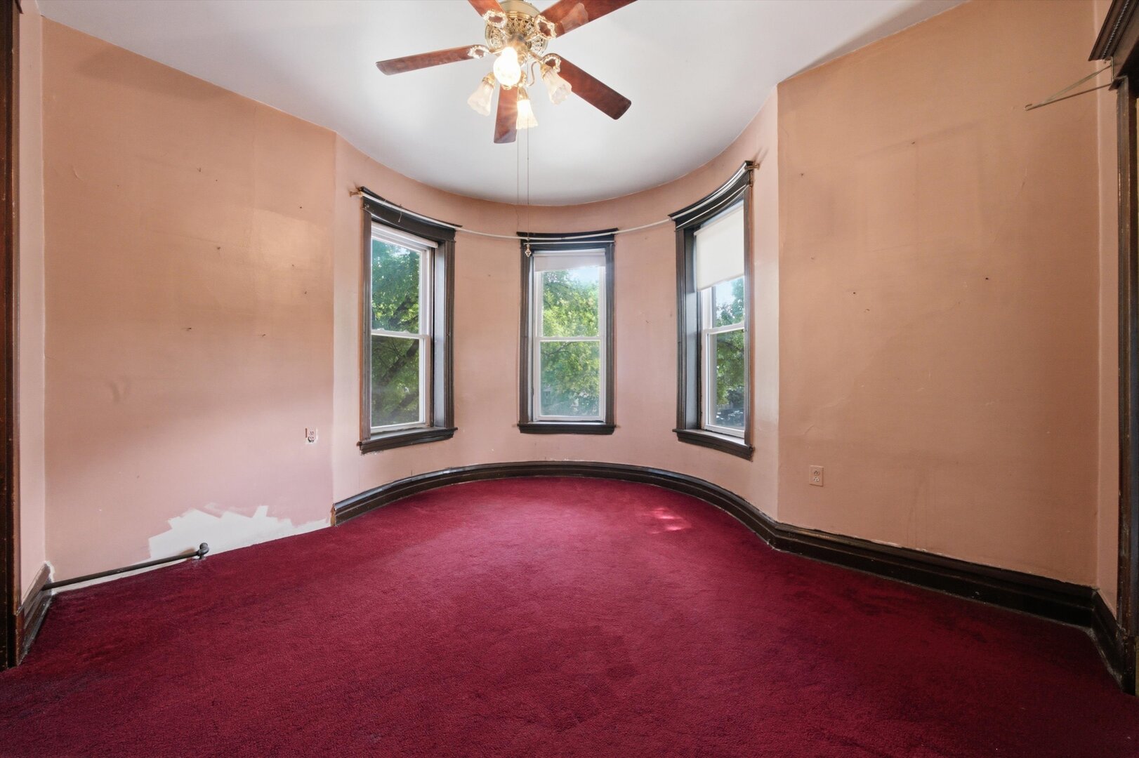 2500 W Walton Street Property Photo 29
