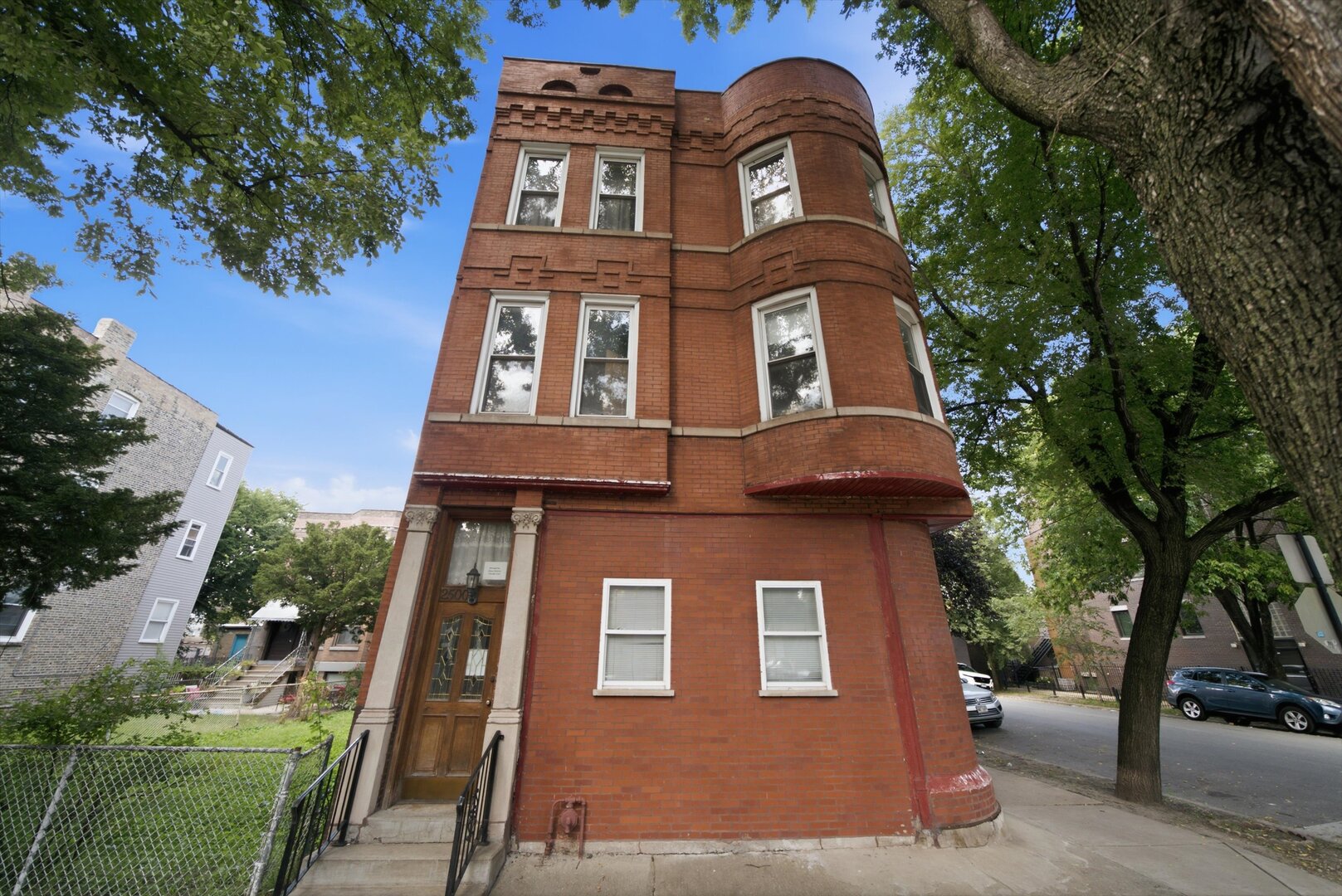 2500 W Walton Street Property Photo 41