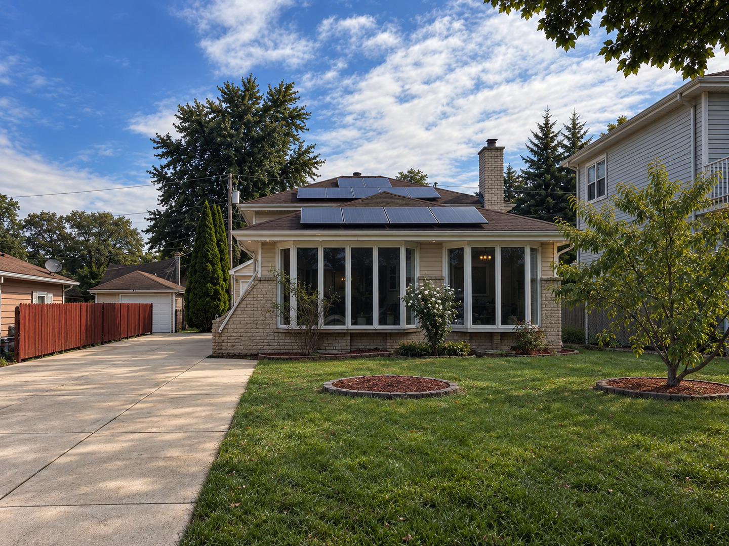 139 N Hemlock Avenue Property Photo 1