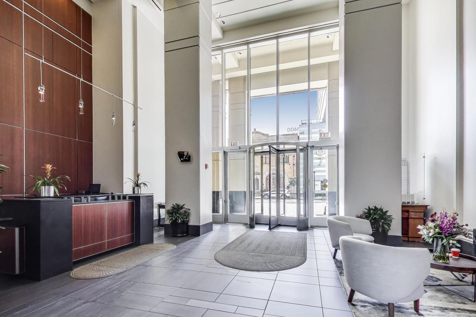 1400 S Michigan Avenue 1806 Property Photo 4