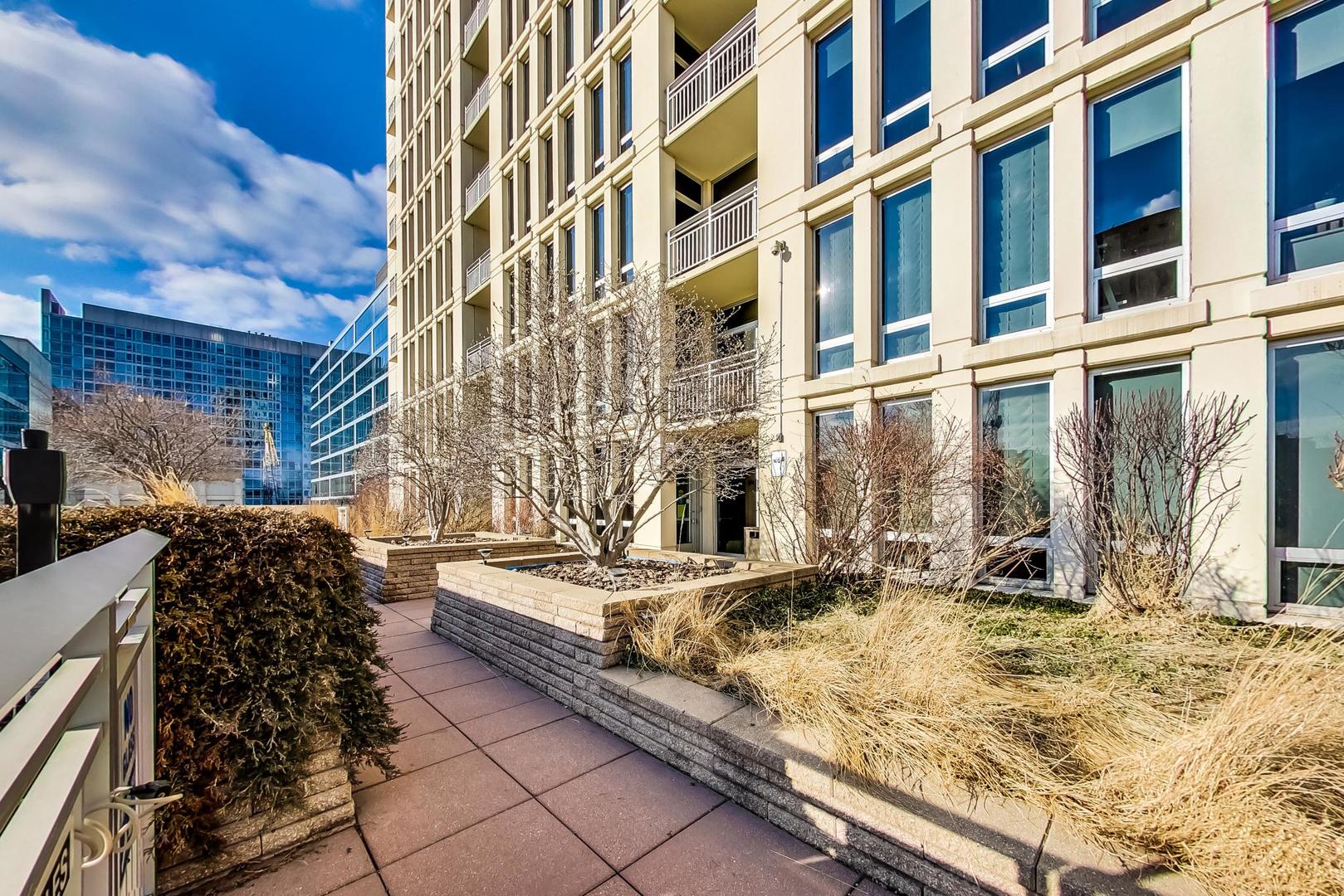 1400 S Michigan Avenue 1806 Property Photo 32