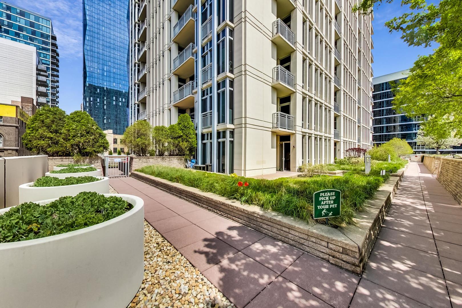 1400 S Michigan Avenue 1806 Property Photo 33