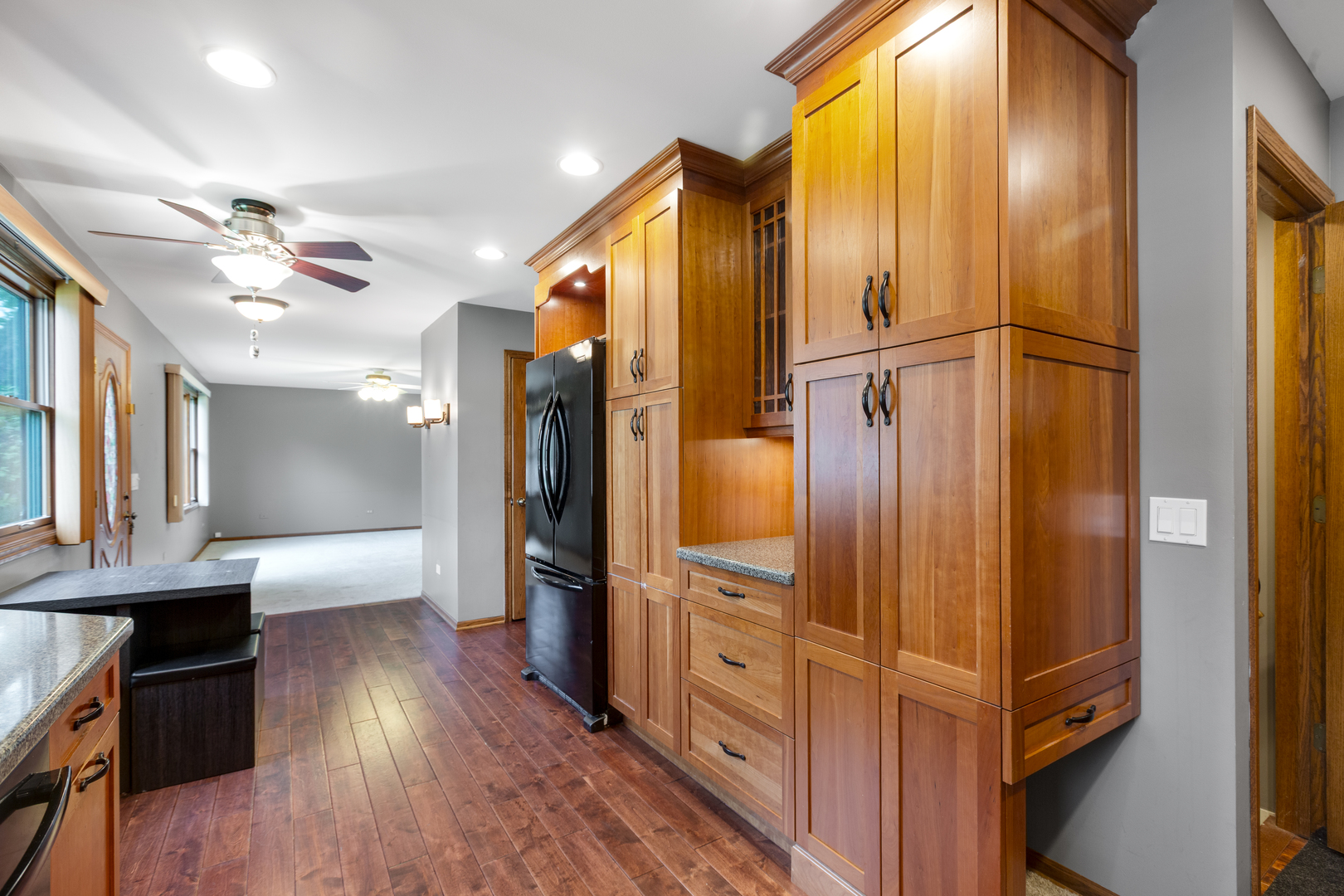 18207 W Big Oaks Road Property Photo 10