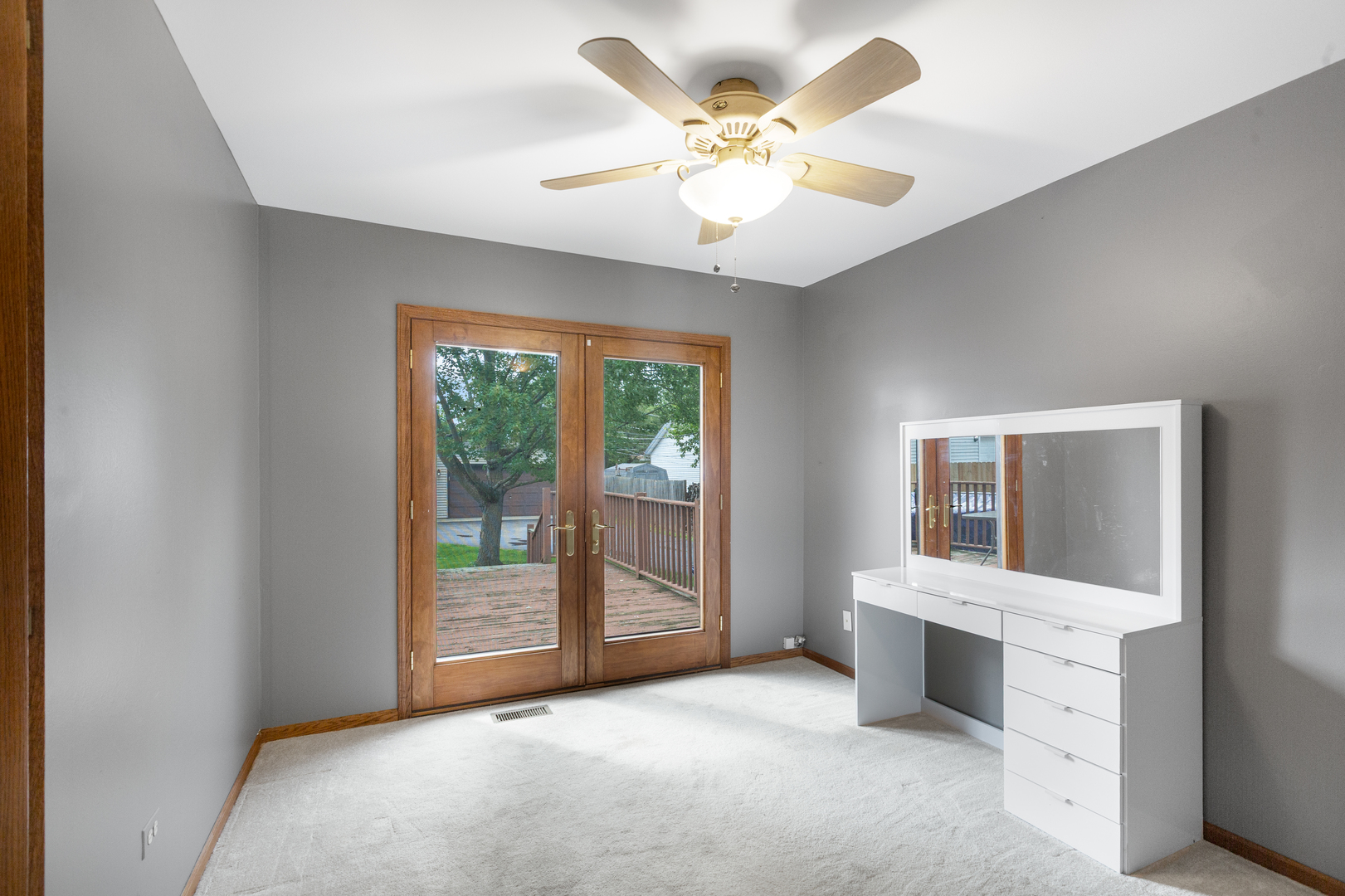 18207 W Big Oaks Road Property Photo 14
