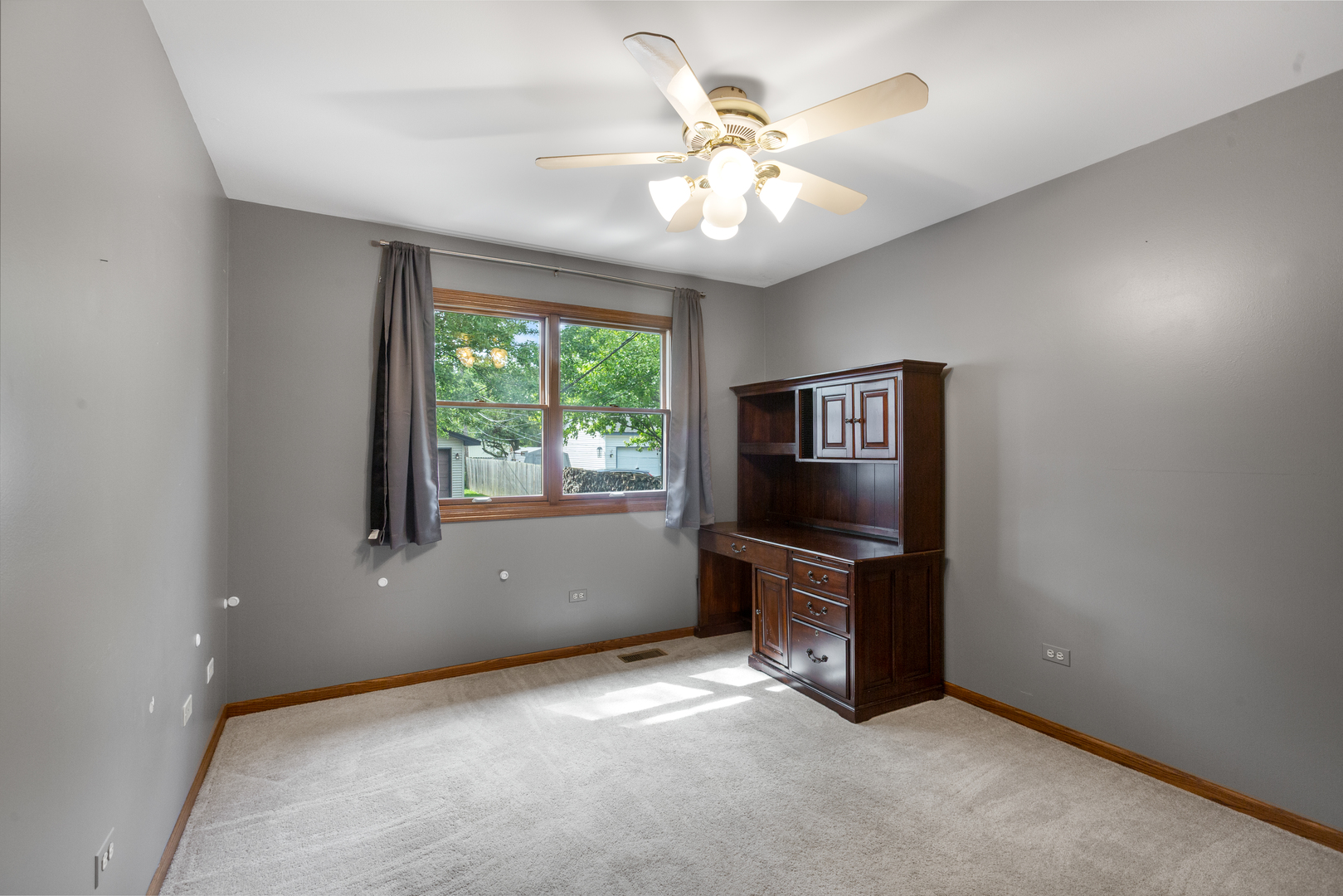 18207 W Big Oaks Road Property Photo 15