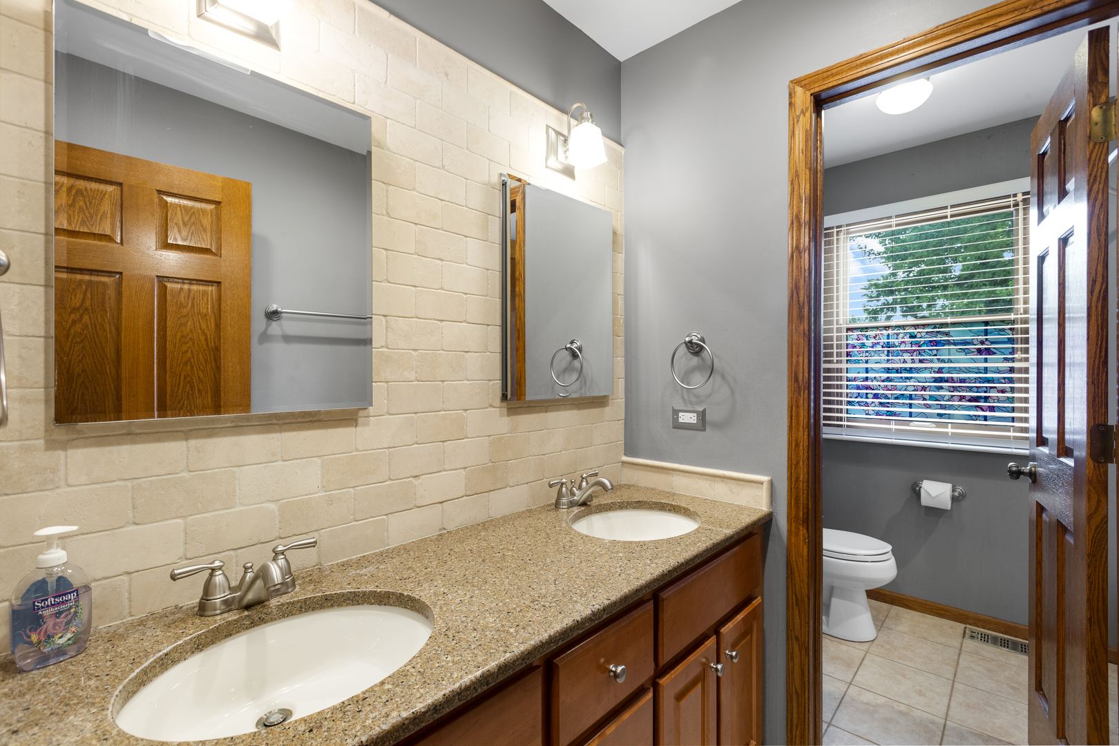 18207 W Big Oaks Road Property Photo 16