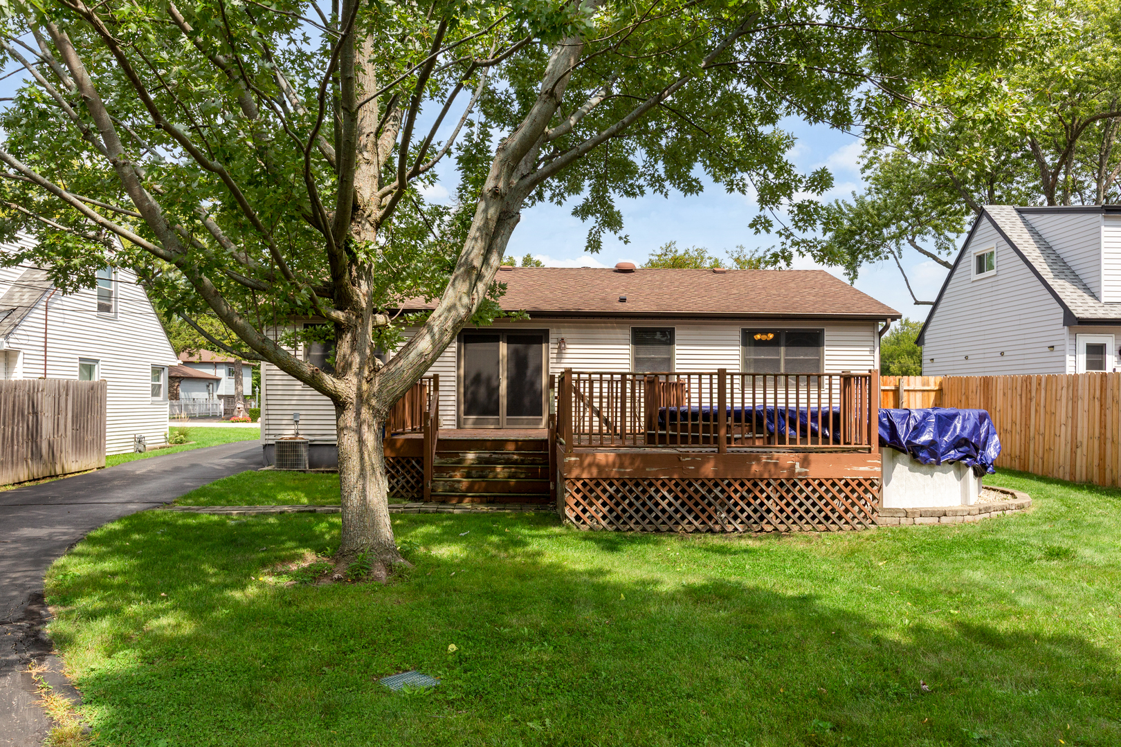 18207 W Big Oaks Road Property Photo 26
