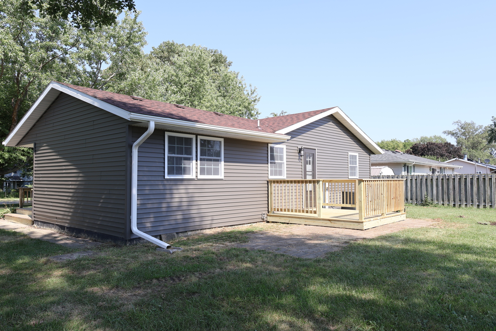 7840 S Sugar Island Road Property Photo 2