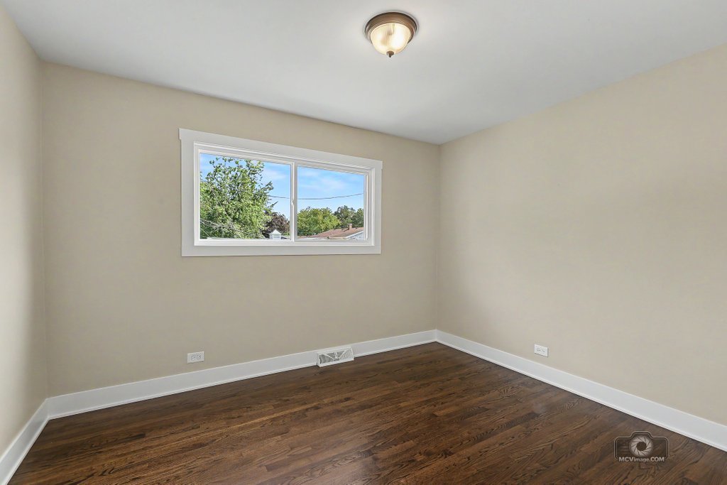 218 E Central Avenue Property Photo 14