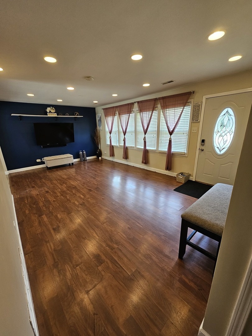 412 Suwanee Street Property Photo 11