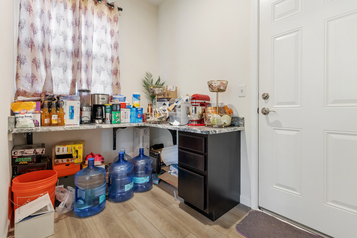 2215 Walnut Glen Boulevard Property Photo 11