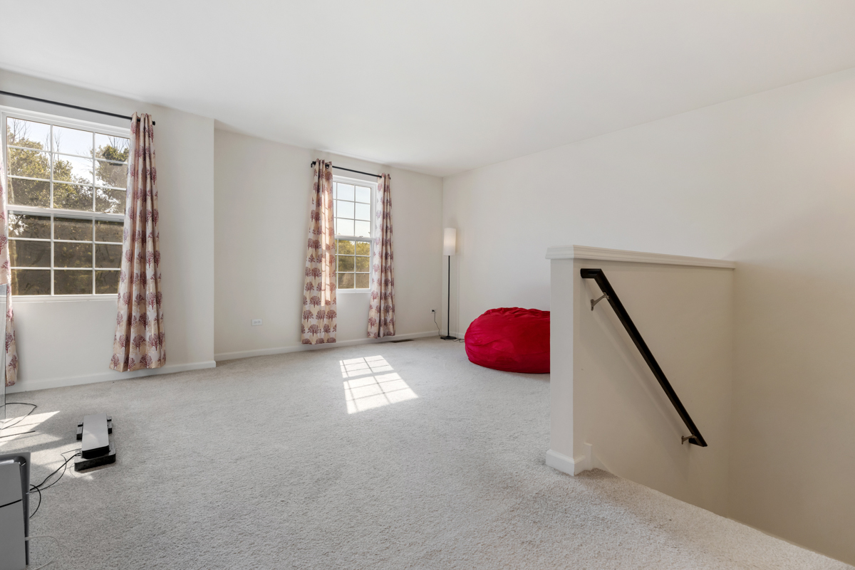 2215 Walnut Glen Boulevard Property Photo 12