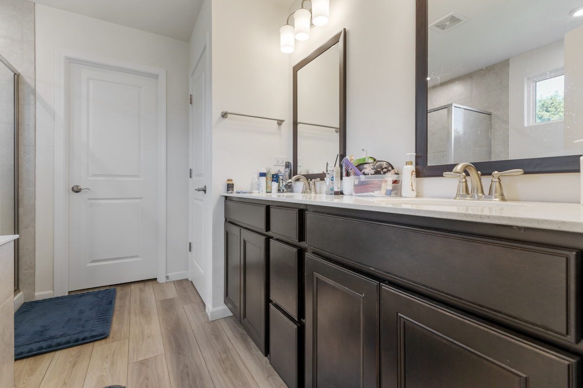 2215 Walnut Glen Boulevard Property Photo 17