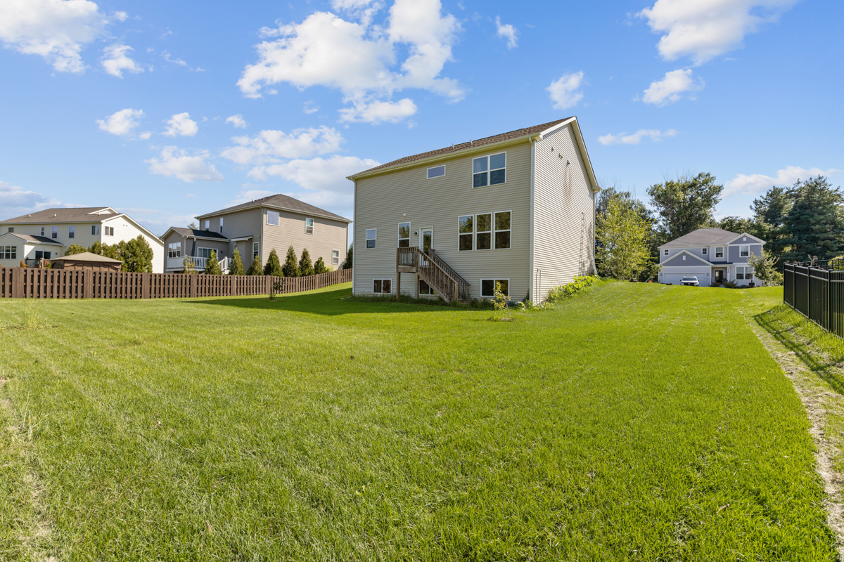 2215 Walnut Glen Boulevard Property Photo 25