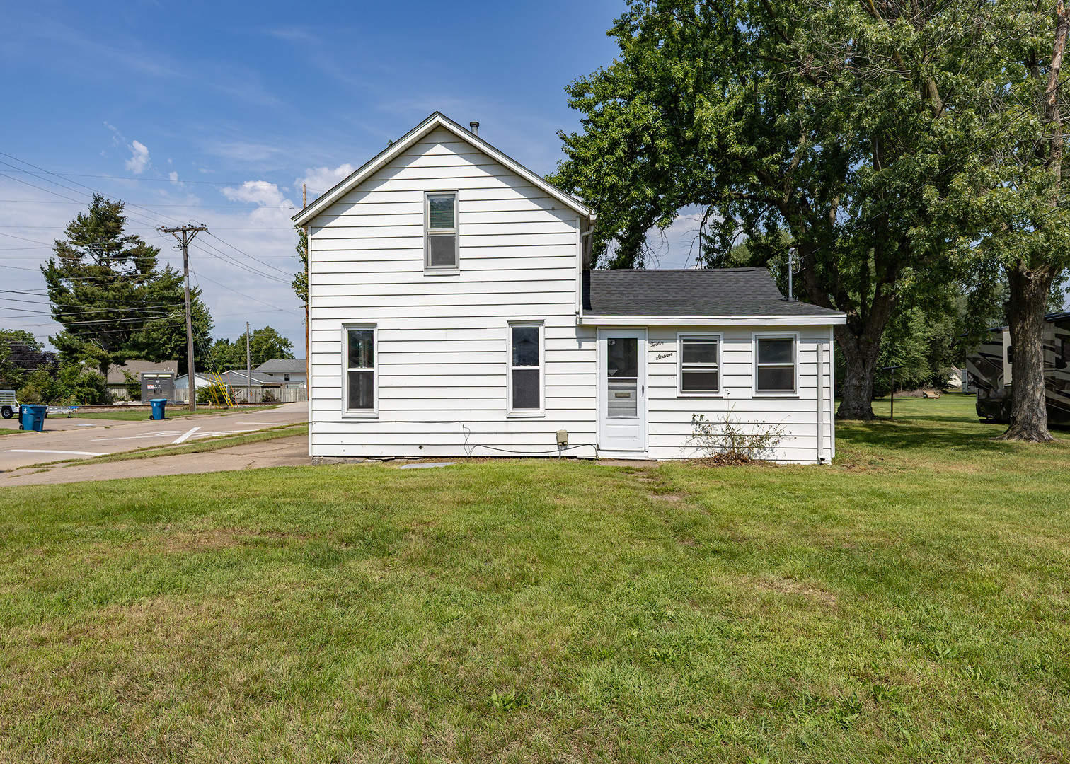 1216 4th Street Property Photo 1