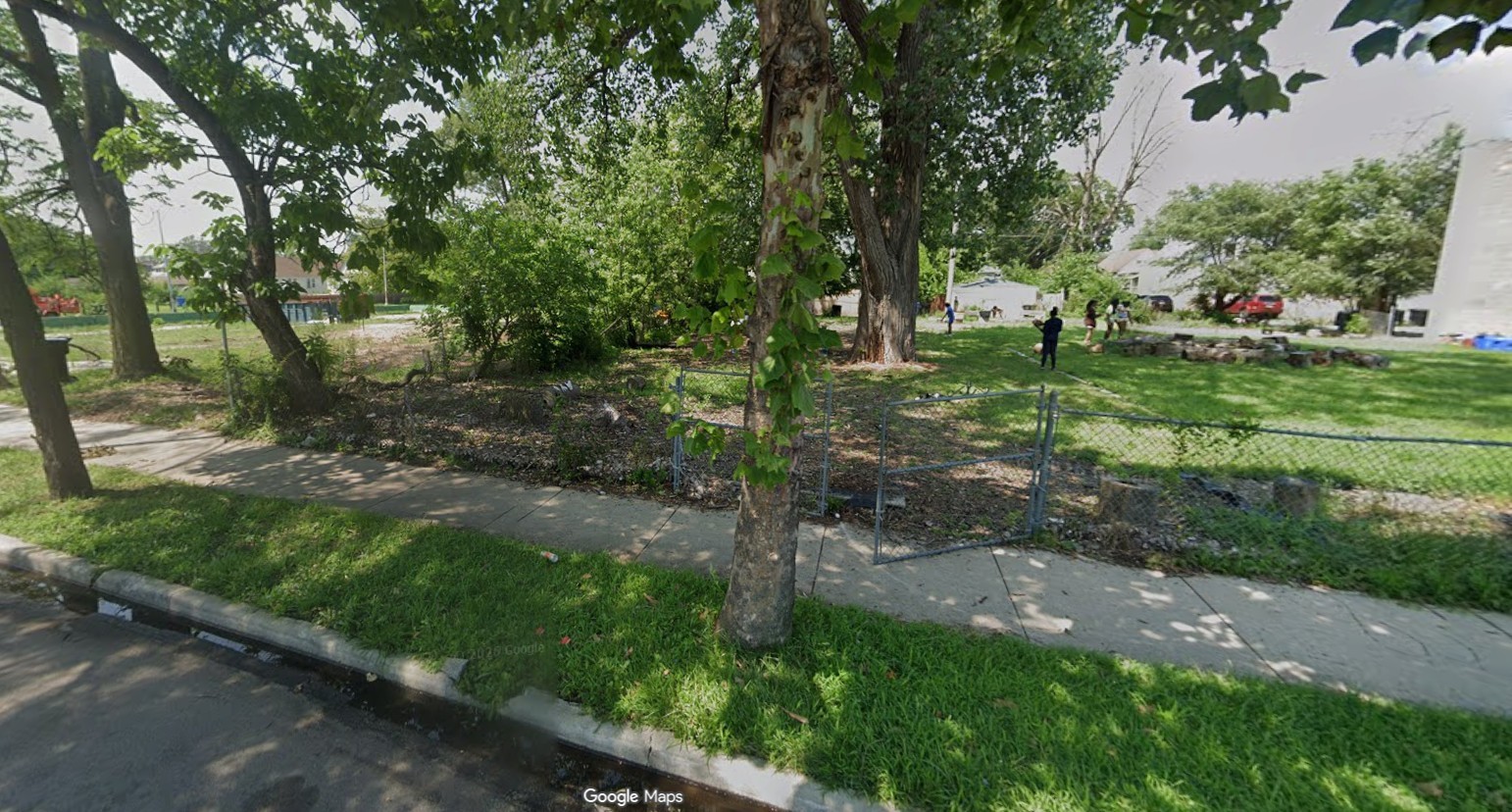 1320 W 74th Street Property Photo 1