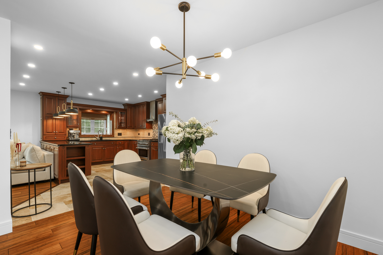 575 Gateshead Avenue Property Photo 8