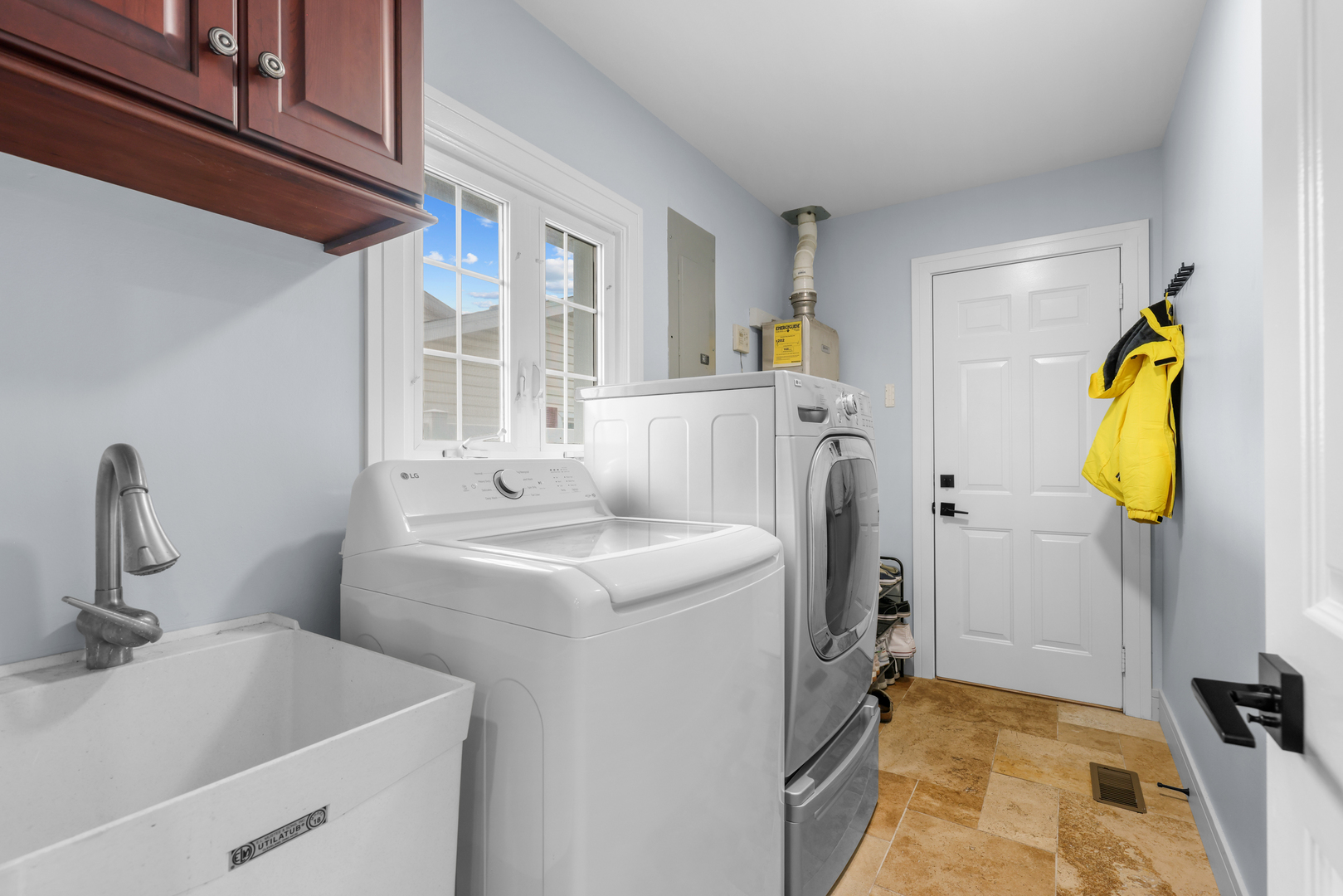 575 Gateshead Avenue Property Photo 24