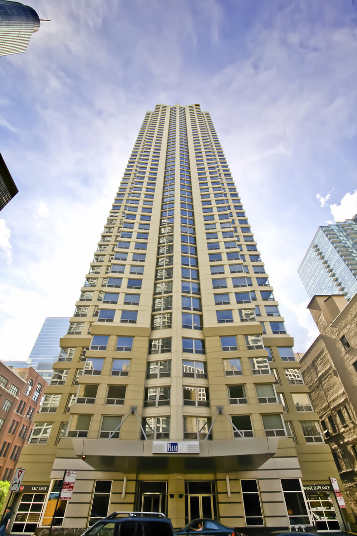 440 N Wabash Avenue 1008 Property Photo 1