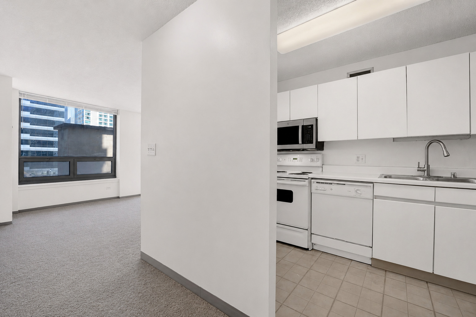 440 N Wabash Avenue 1008 Property Photo 15