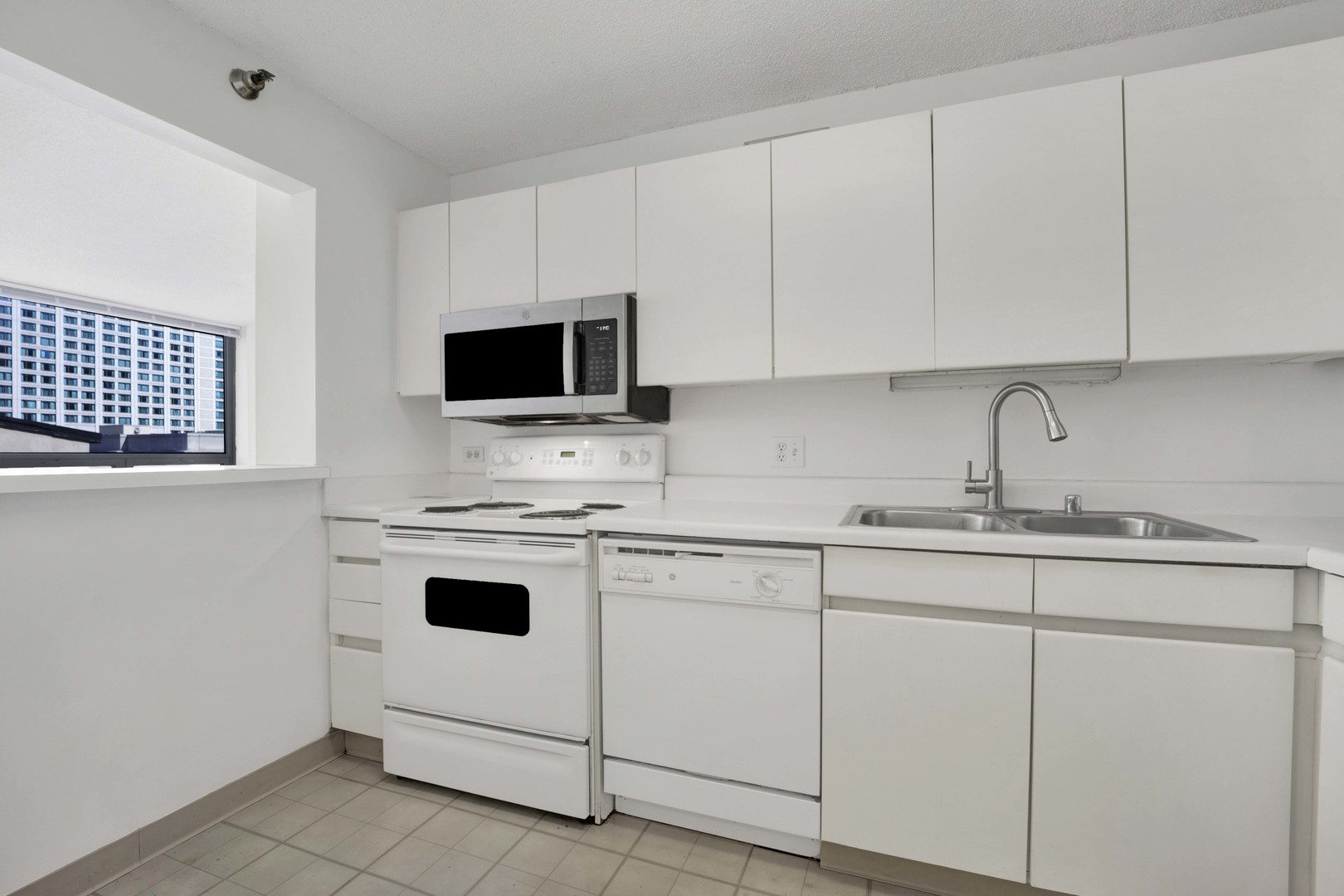 440 N Wabash Avenue 1008 Property Photo 16