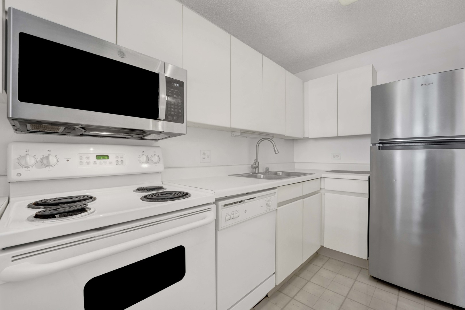 440 N Wabash Avenue 1008 Property Photo 17