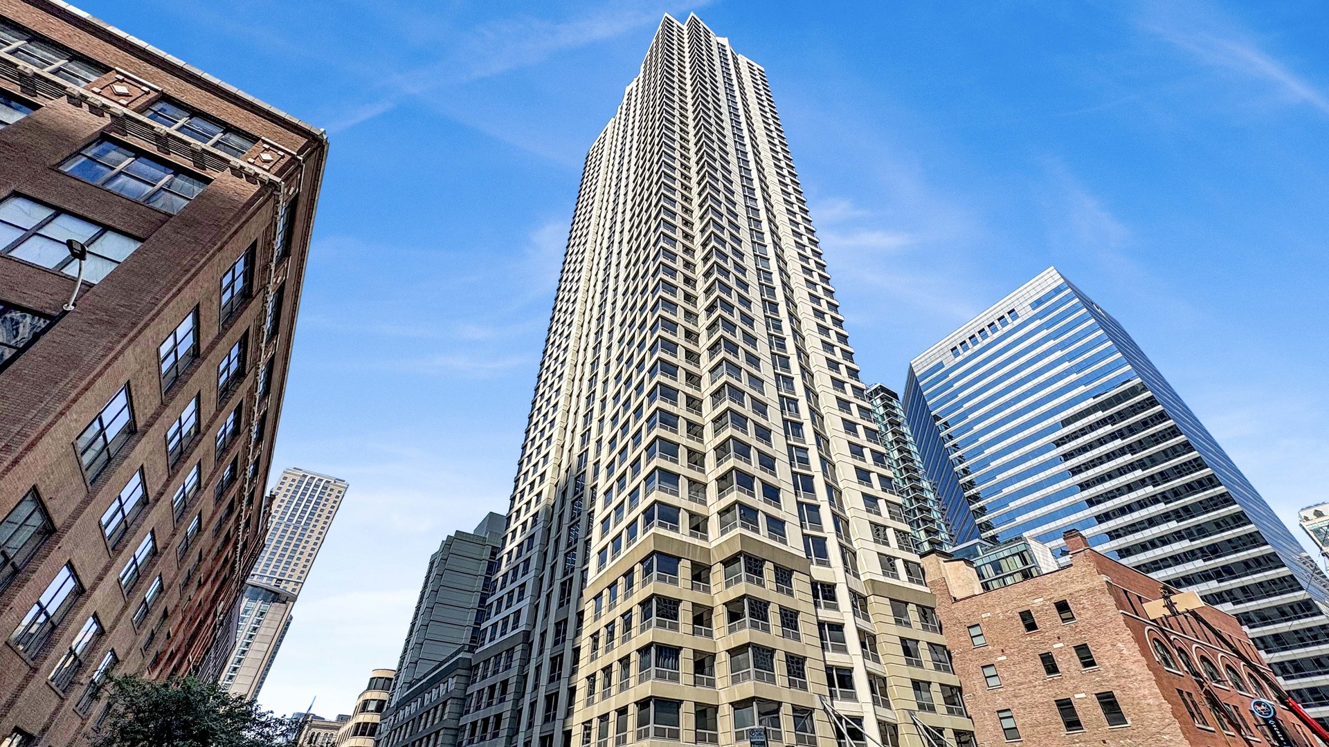440 N Wabash Avenue 1008 Property Photo 37
