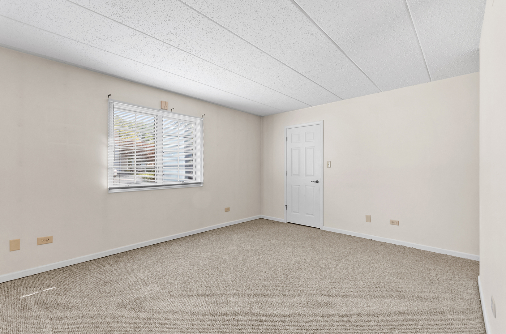 18302 Robin Lane D1 Property Photo 11