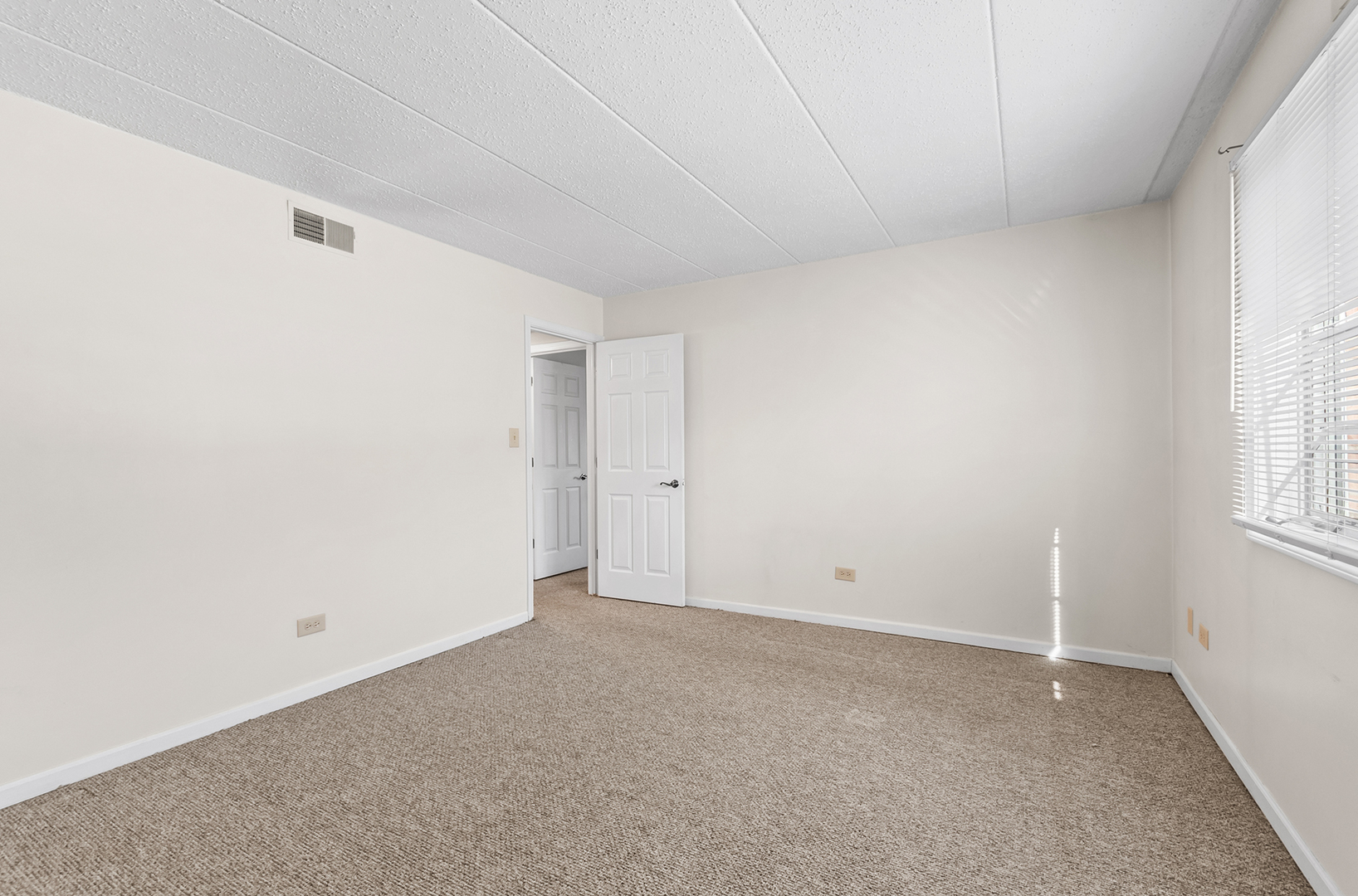 18302 Robin Lane D1 Property Photo 13