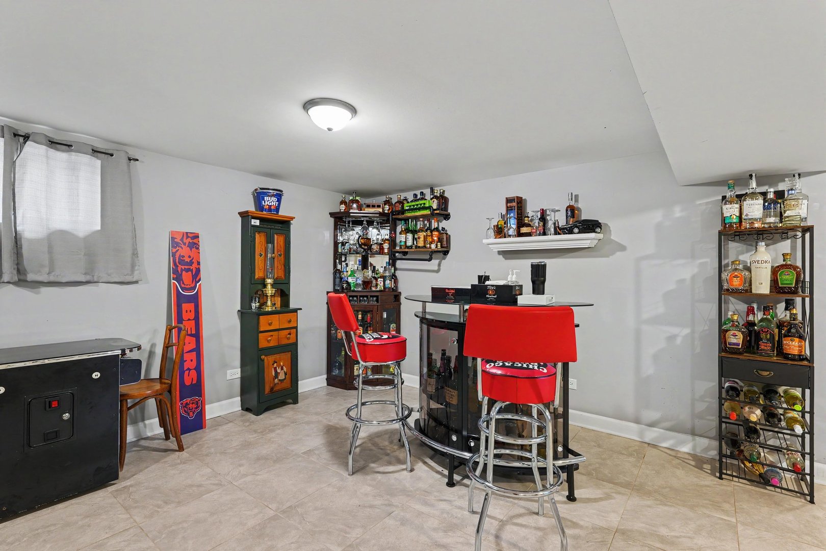 908 E 159th Place Property Photo 12