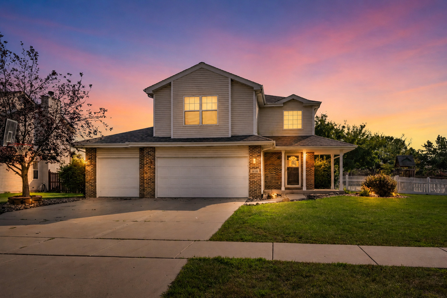 16100 Carlow Circle Property Photo 2