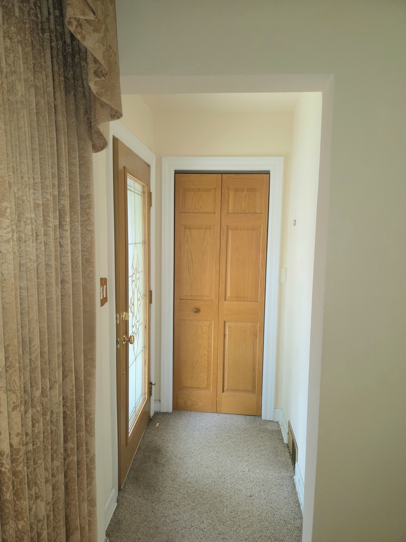 2841 S Union Street Property Photo 8
