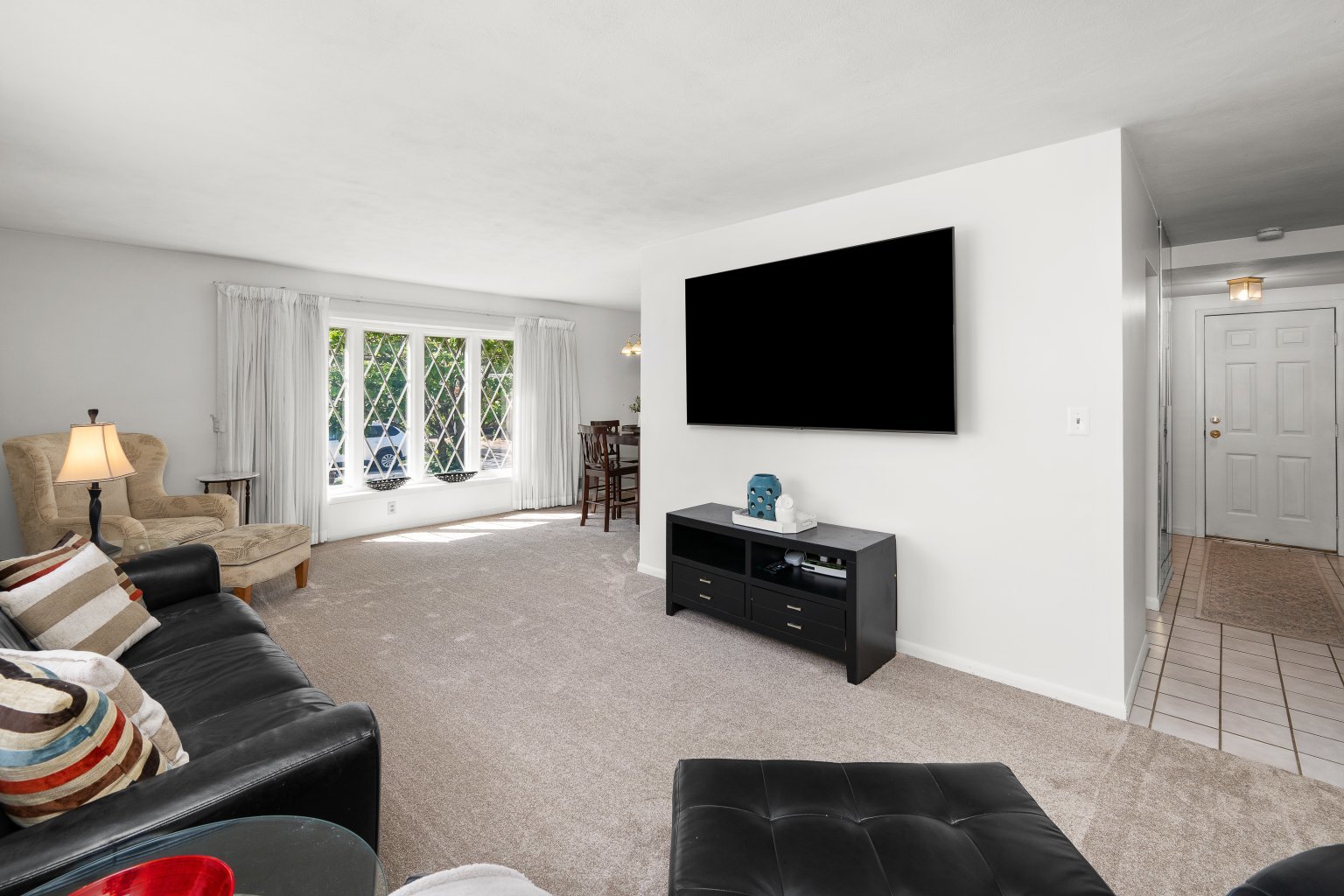 1511 Parklane Drive Property Photo 6