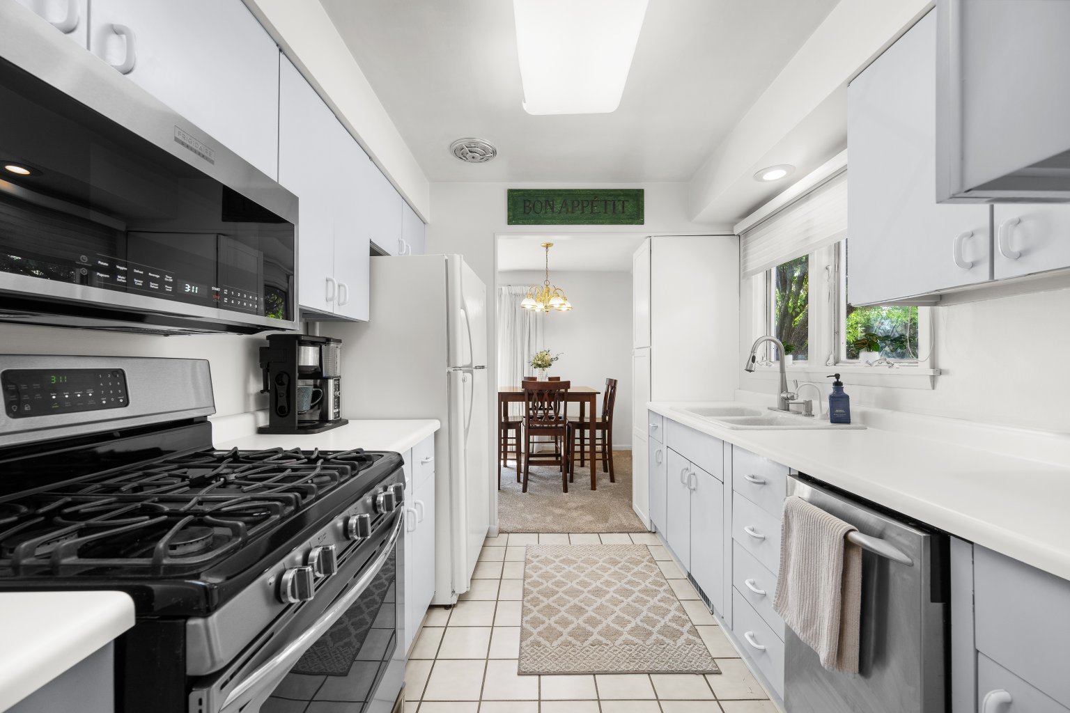 1511 Parklane Drive Property Photo 10
