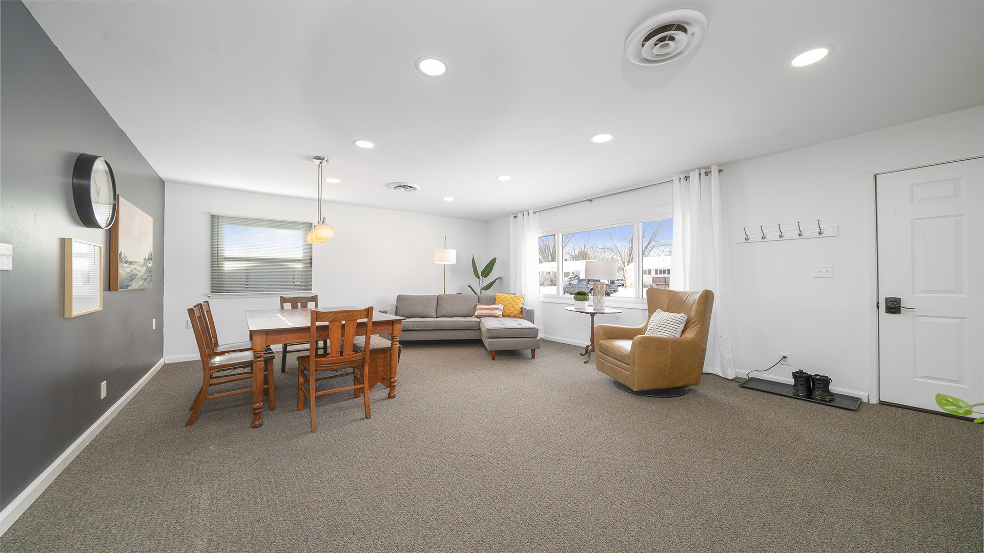 1422 Kingsley Drive Property Photo 8