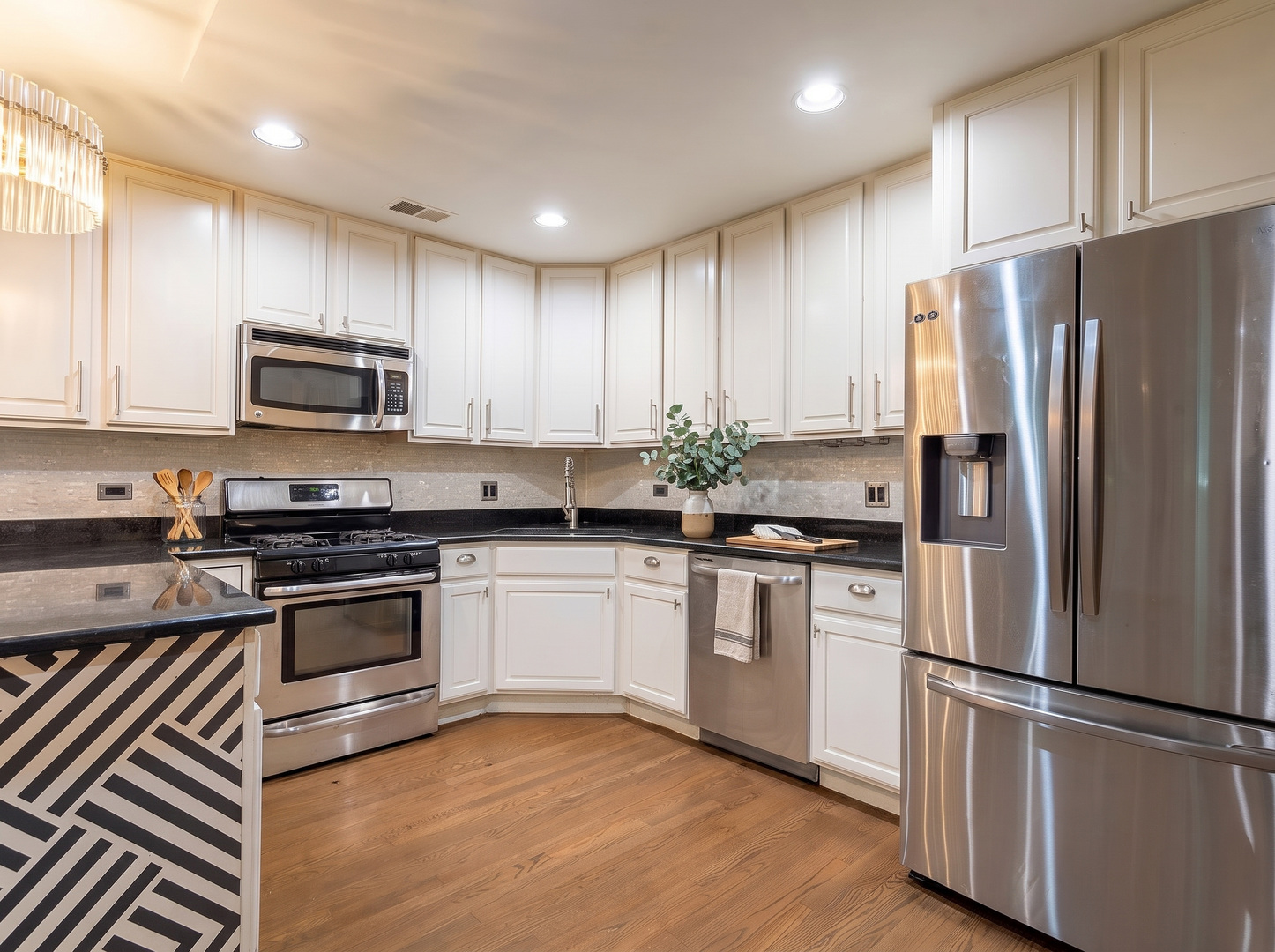 2625 N Ashland Avenue 1a Property Photo 10