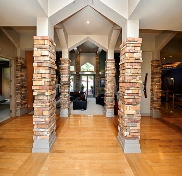 #2 Kingridge Drive Property Photo 2