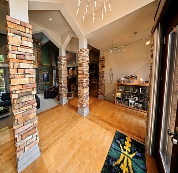 #2 Kingridge Drive Property Photo 3