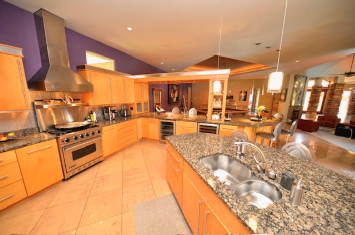 #2 Kingridge Drive Property Photo 12