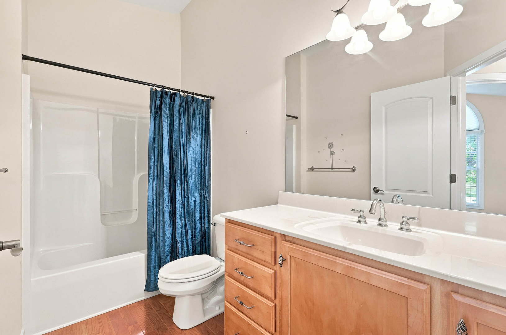1317 33rd Ave. Circle Property Photo 4