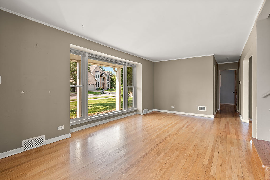 2220 Scott Road Property Photo 3