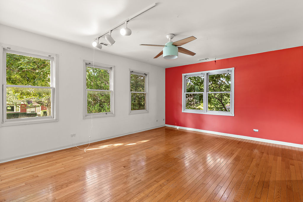 2220 Scott Road Property Photo 14