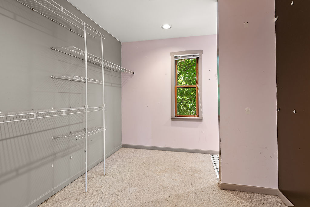 2220 Scott Road Property Photo 16